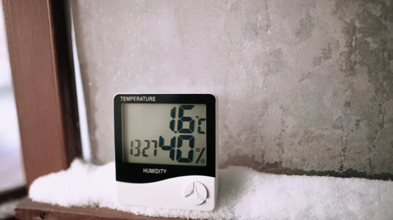 How to Measure Indoor Humidity: Best Tools, Techniques and Accuracy Tips