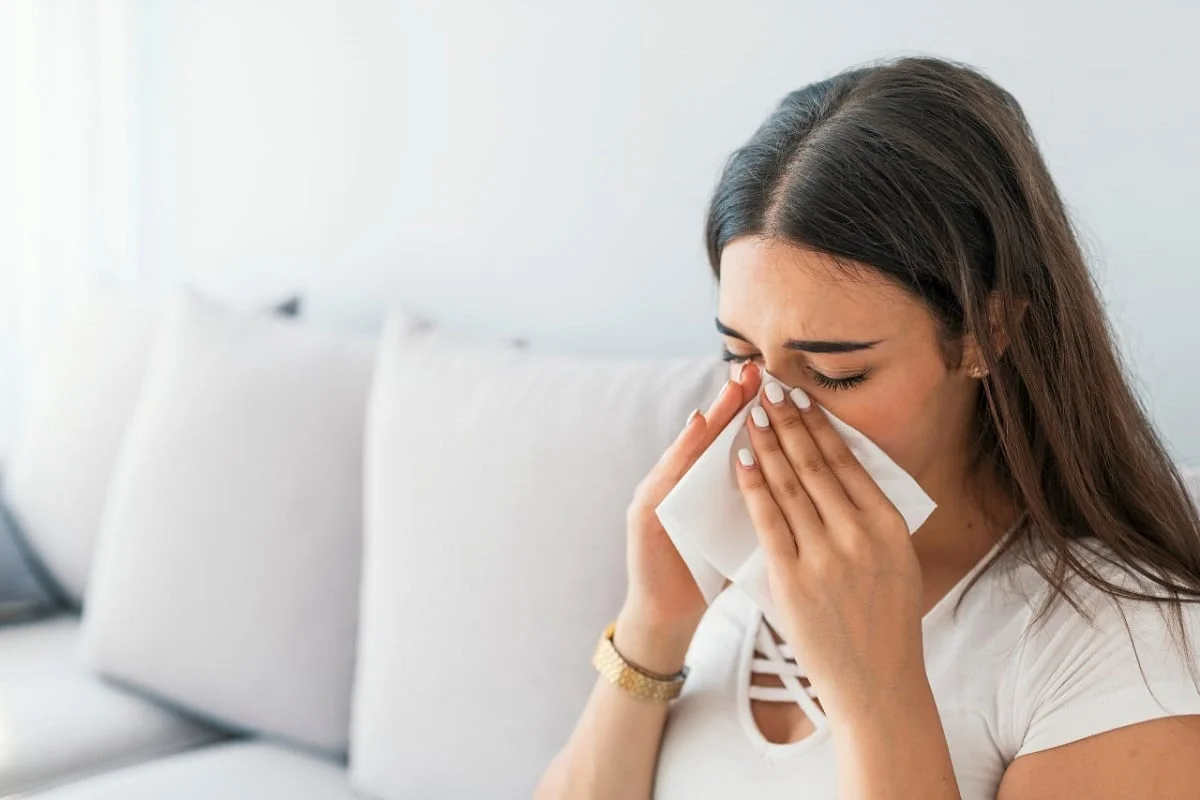 Humidity and Allergies: How Indoor Moisture Affects Symptoms and Comfort