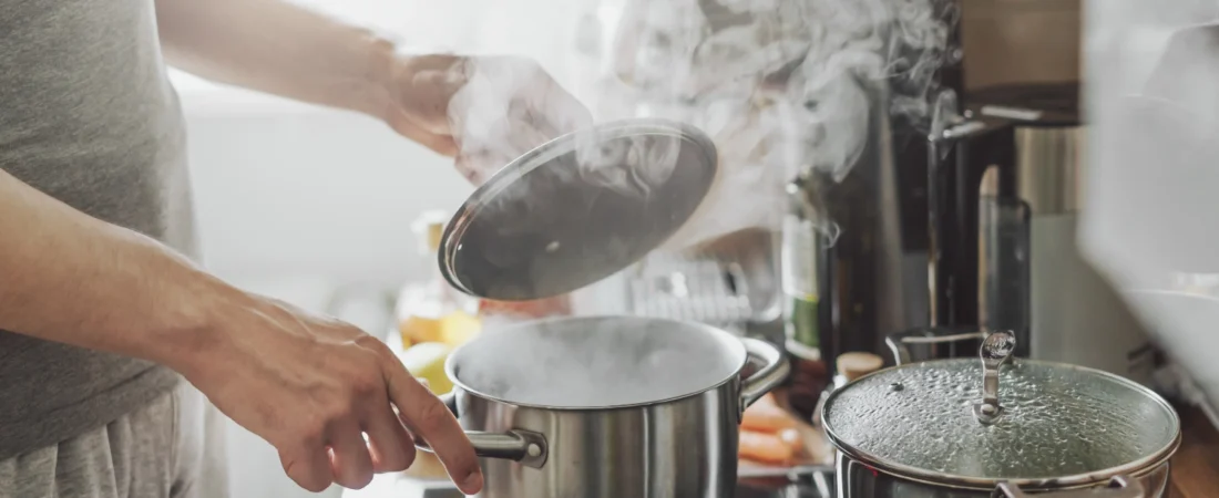 Kitchen Humidity: Why Cooking Moisture Lingers and How it Spreads