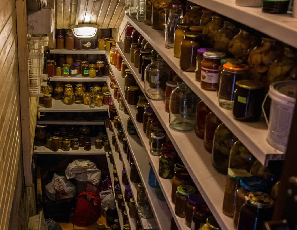 Mold Smell in Storage Rooms: Why It Happens Without Visible Growth