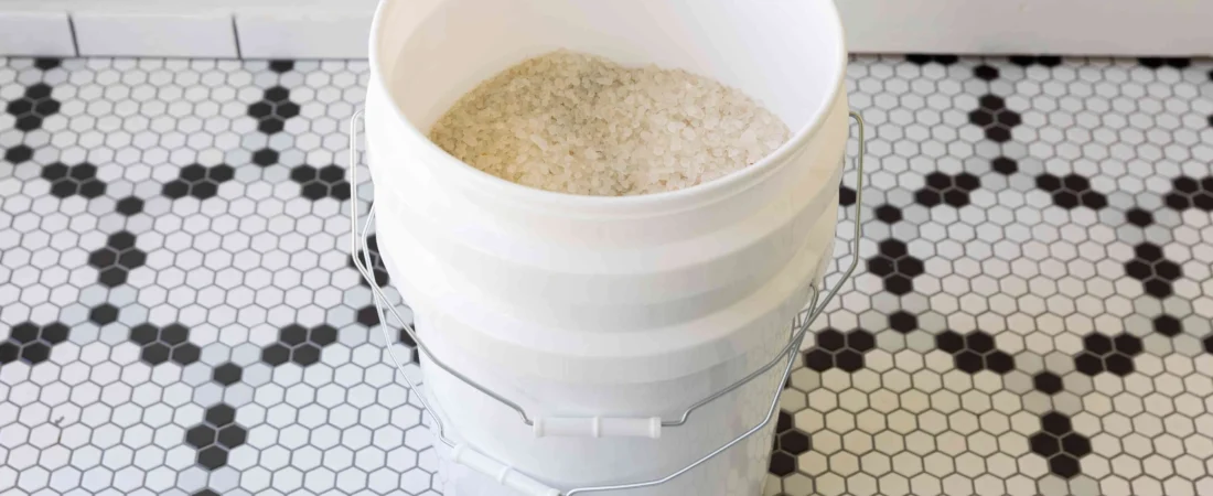 Natural Ways to Reduce Indoor Humidity Without Dehumidifiers or Chemicals