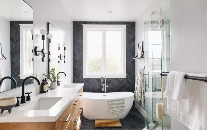 Why Your Bathroom Smells Damp — Hidden Moisture, Lingering Humidity, and Trapped Odors