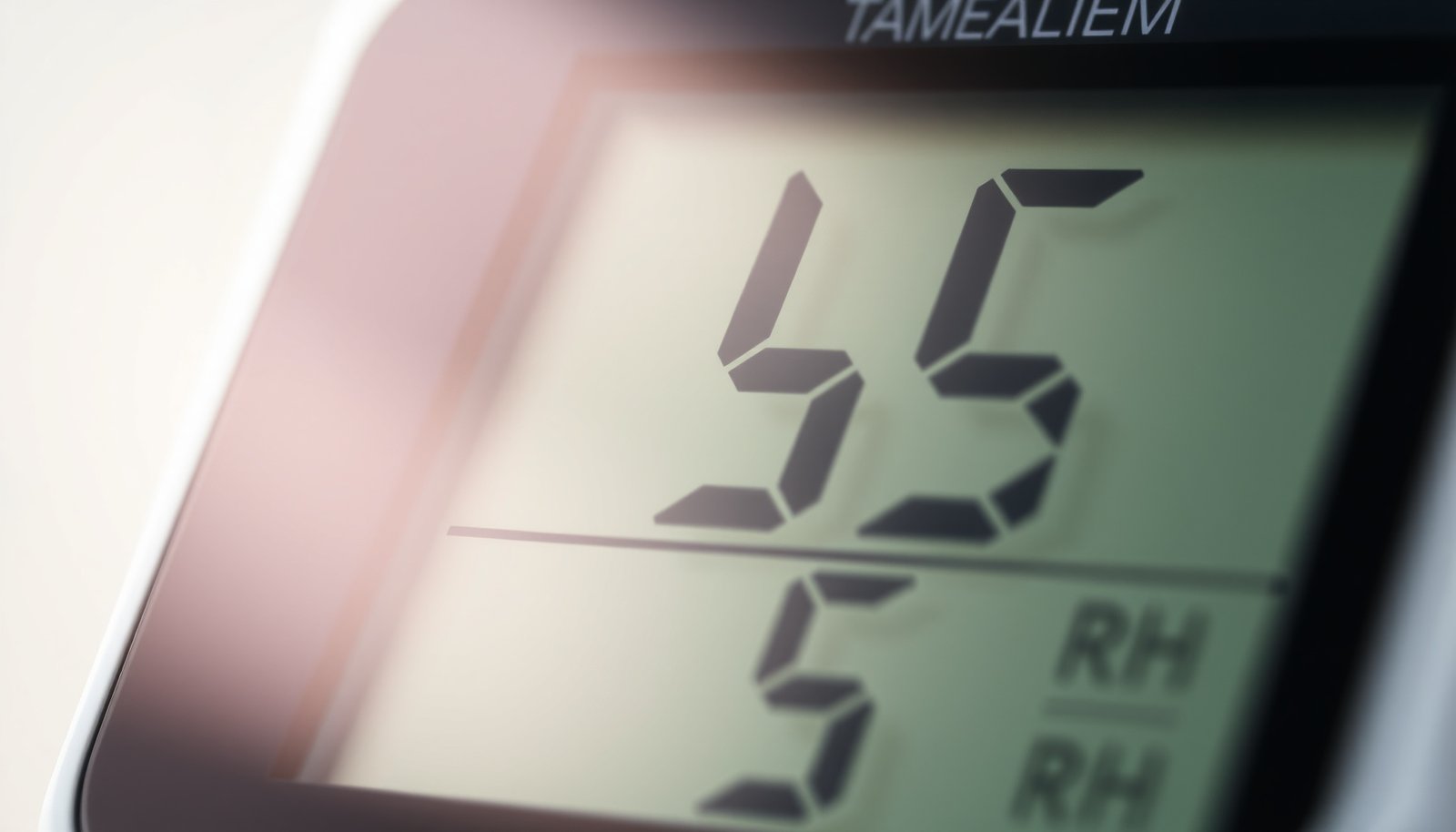 average indoor humidity close-up view